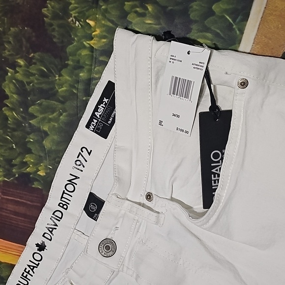 Buffalo David Bitton Ash Slim Straight‎ White Jeans 34x30 NWT - Picture 2 of 5